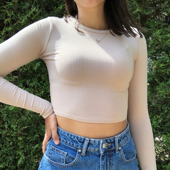 Crop long sleeve from GARAGE - Picture 1 of 4